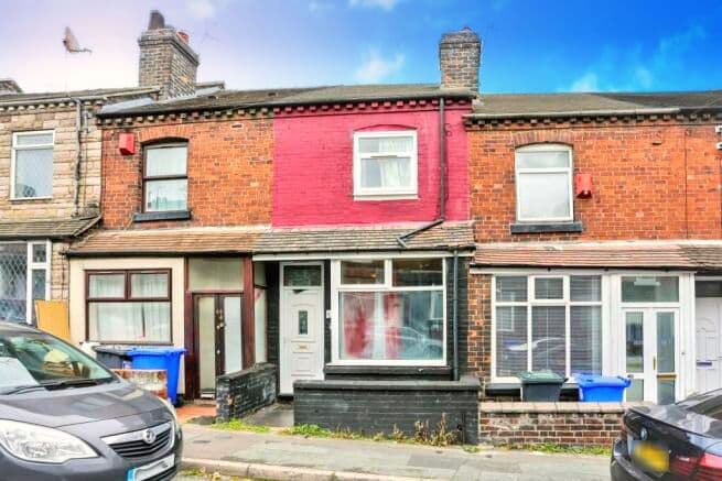 Mid Terraced Property in Stoke-on-Trent