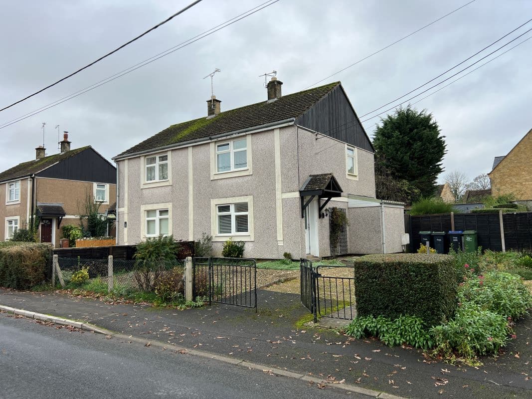 2 Bedroom Semi Detached Property