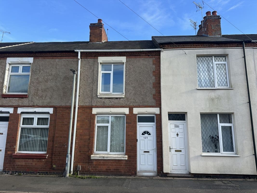 Vacant Freehold Mid Terraced Property