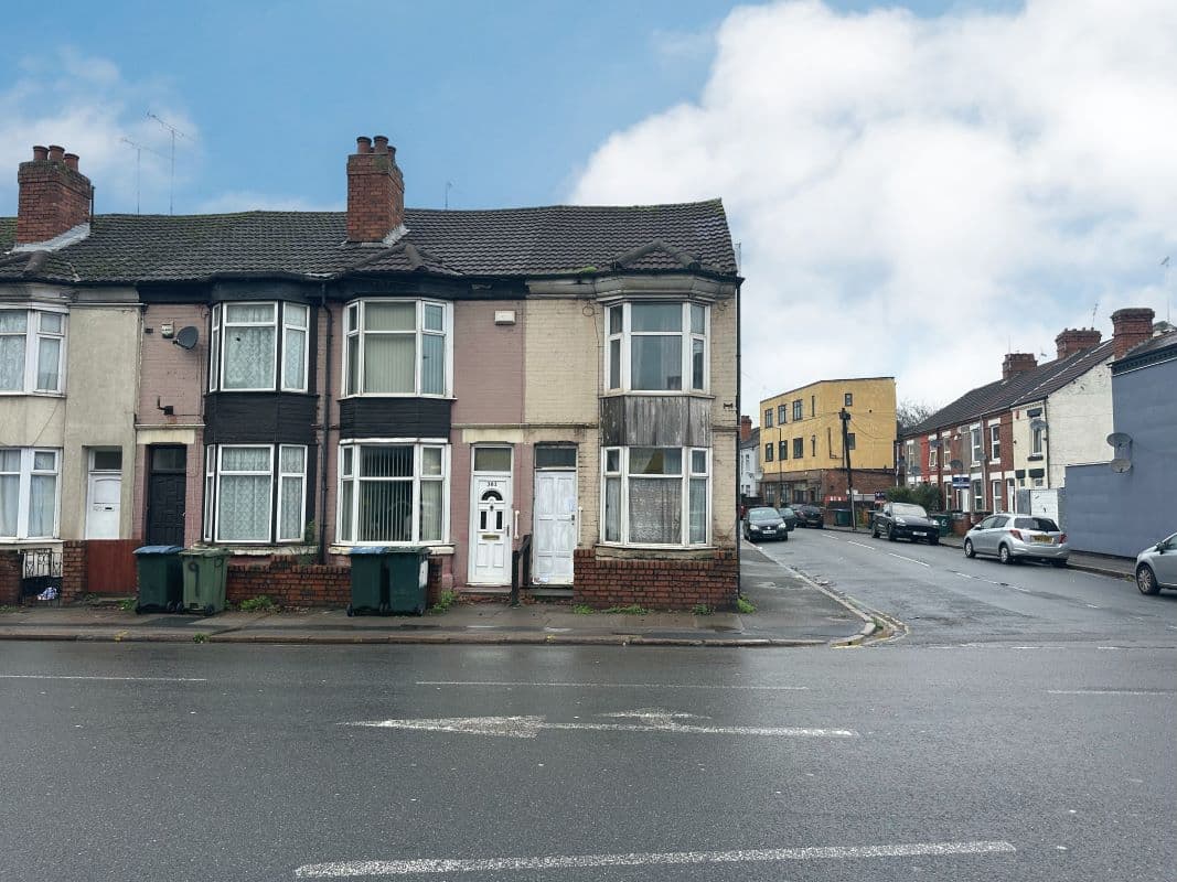2 Bedroom End Terraced House in Coventry
