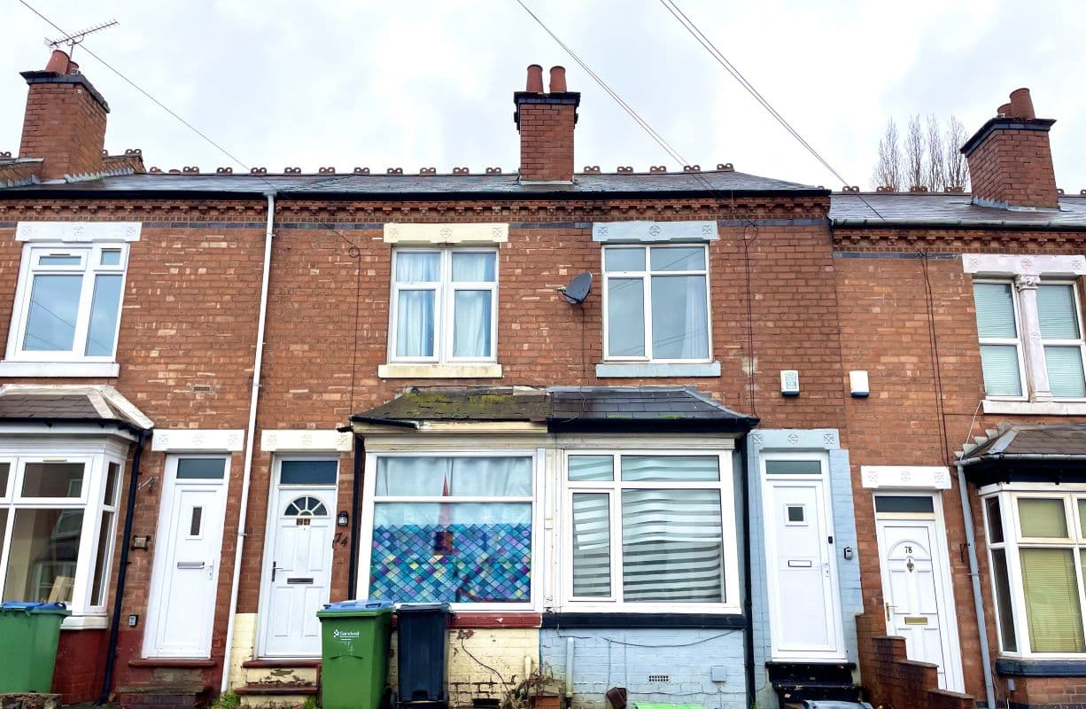Auction of a 3 Bedroom Mid Terraced Property