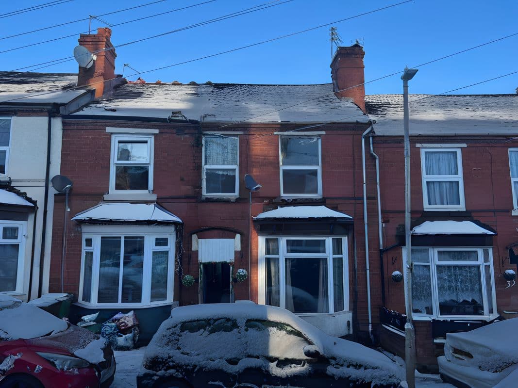 3 Bedroom Mid Terraced House in Dudley