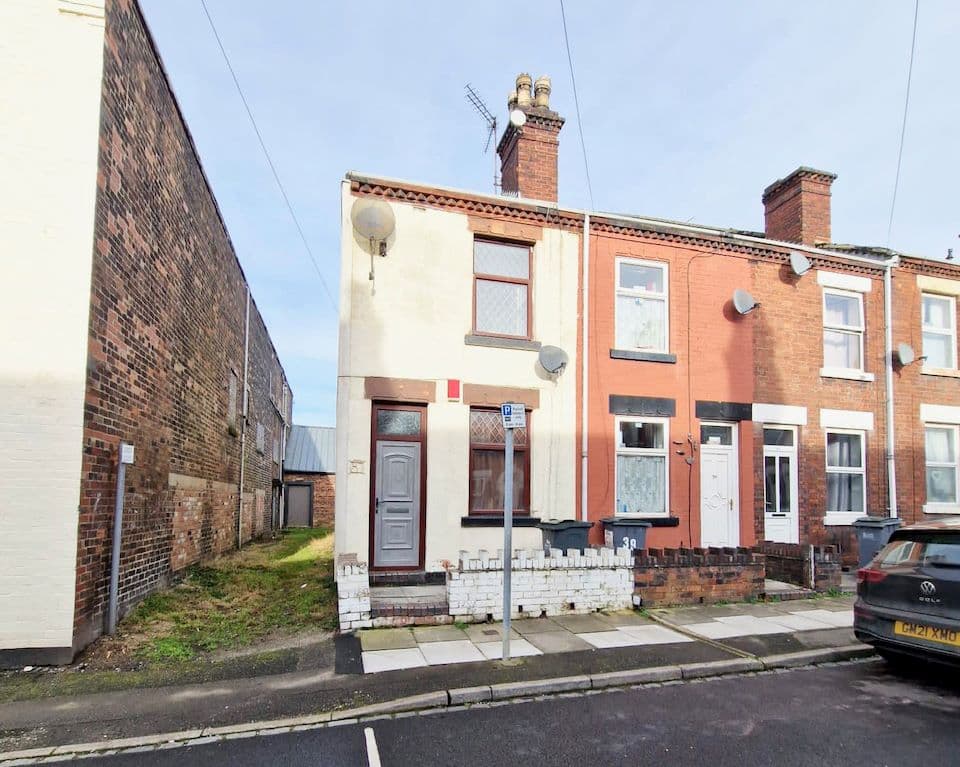 2 Bedroom End Terraced House