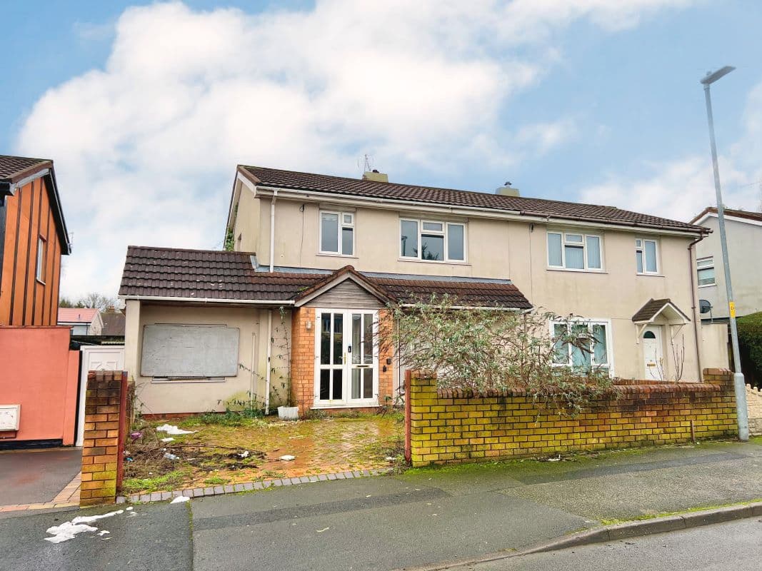 3 Bedroom Semi Detached Property