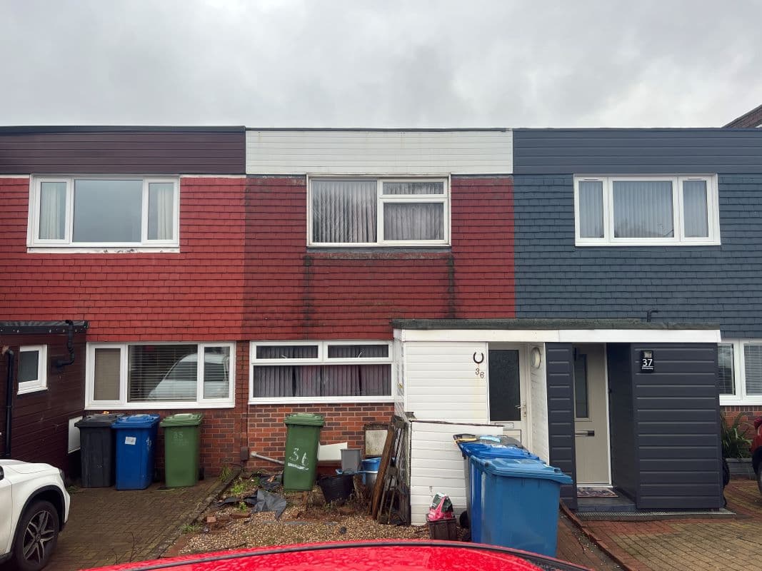 3 Bedroom Mid Terraced House in Tamworth