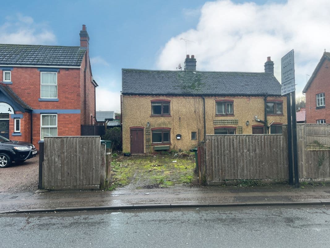 2 Bedroom Semi Detached Property