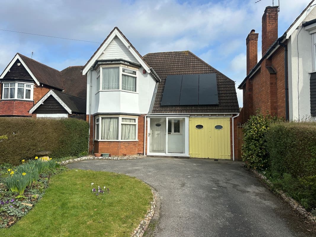 4 Bedroom Detached Property in Solihull