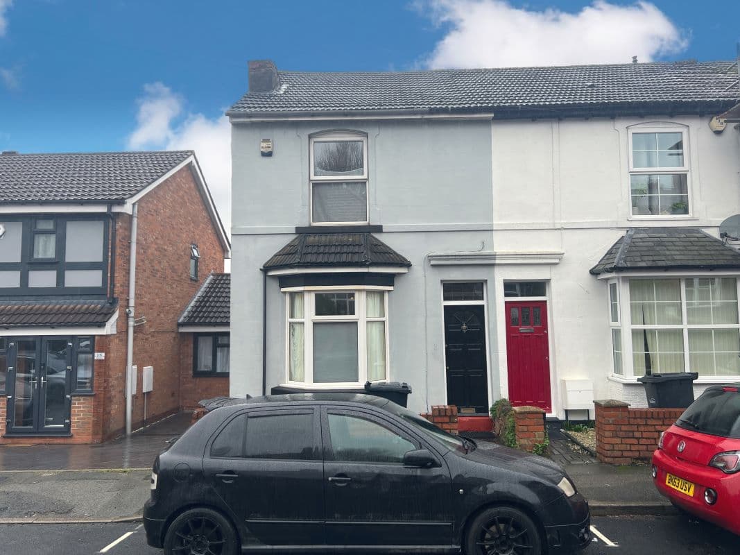 3 Bedroom End Terraced Property