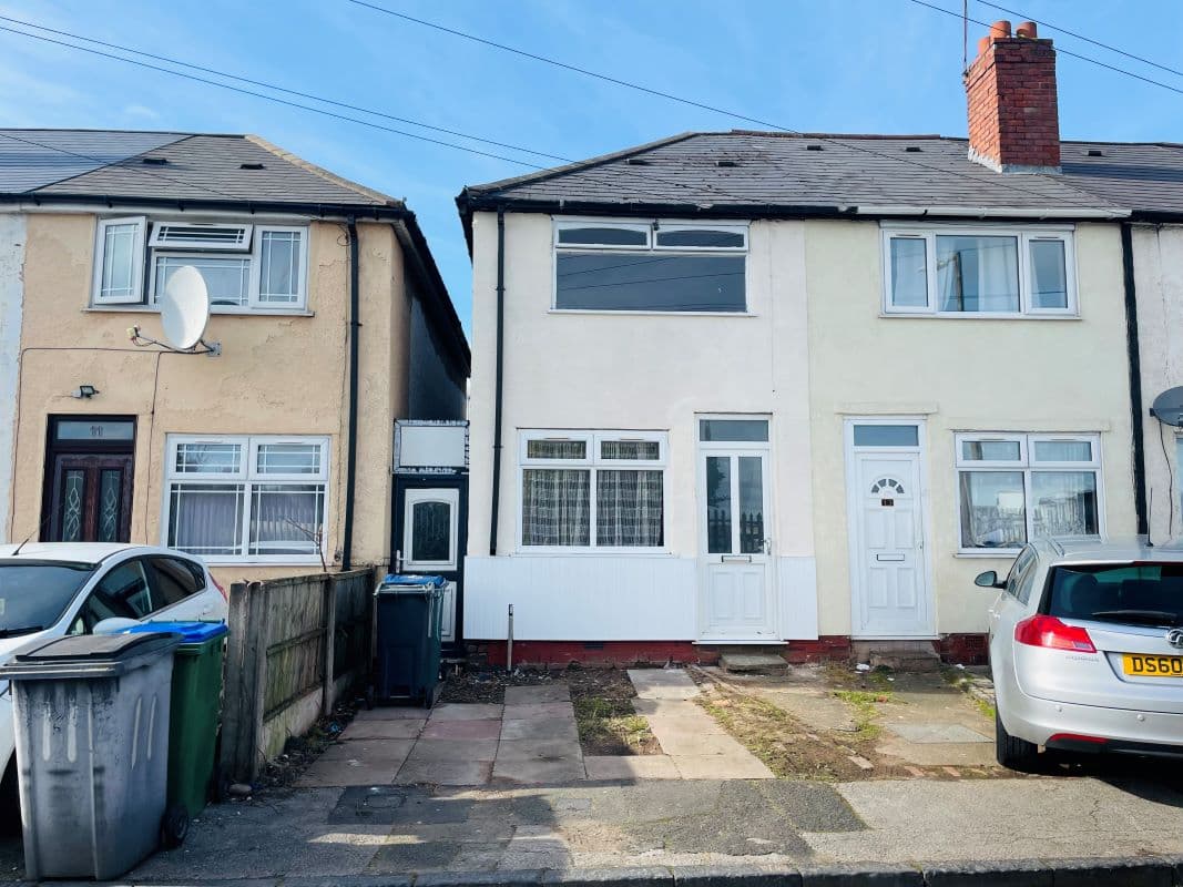 3 Bedroom End Terraced Property in Smethwick