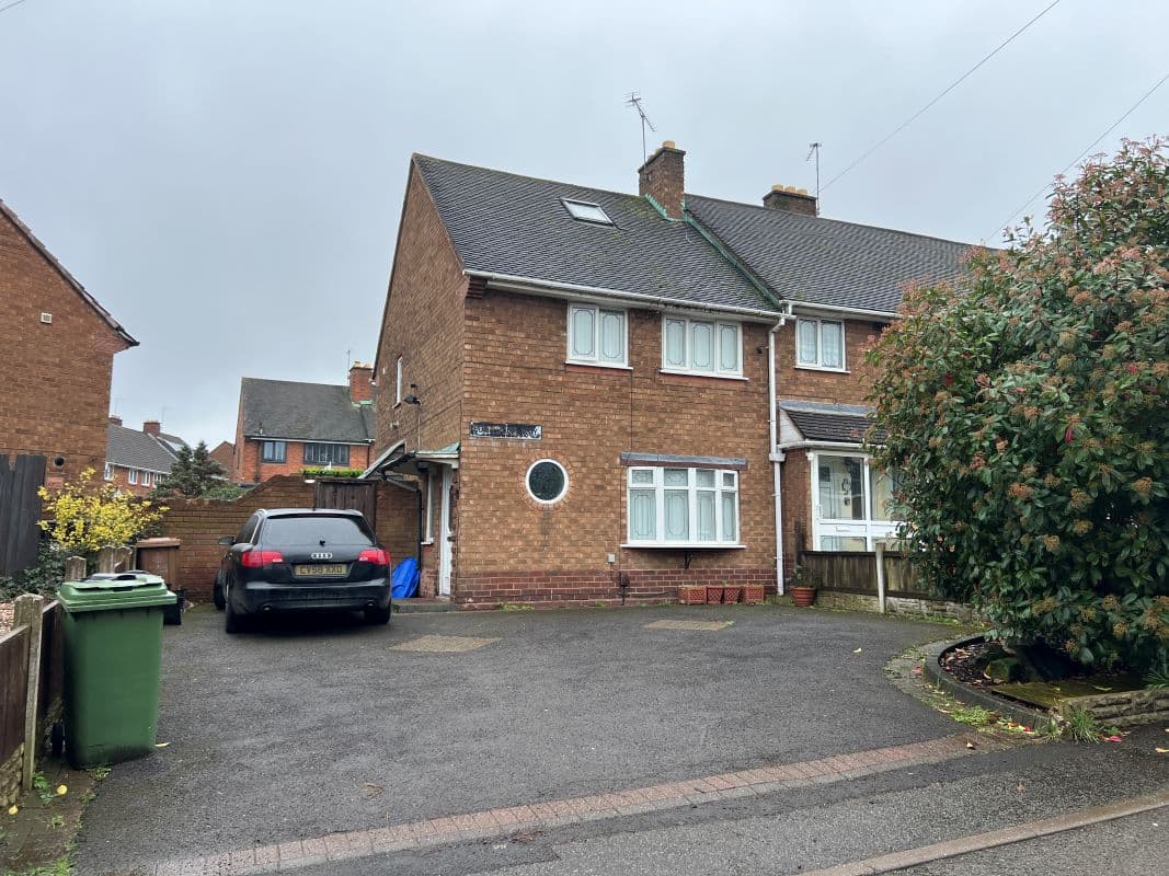 Vacant Freehold End Terraced Property