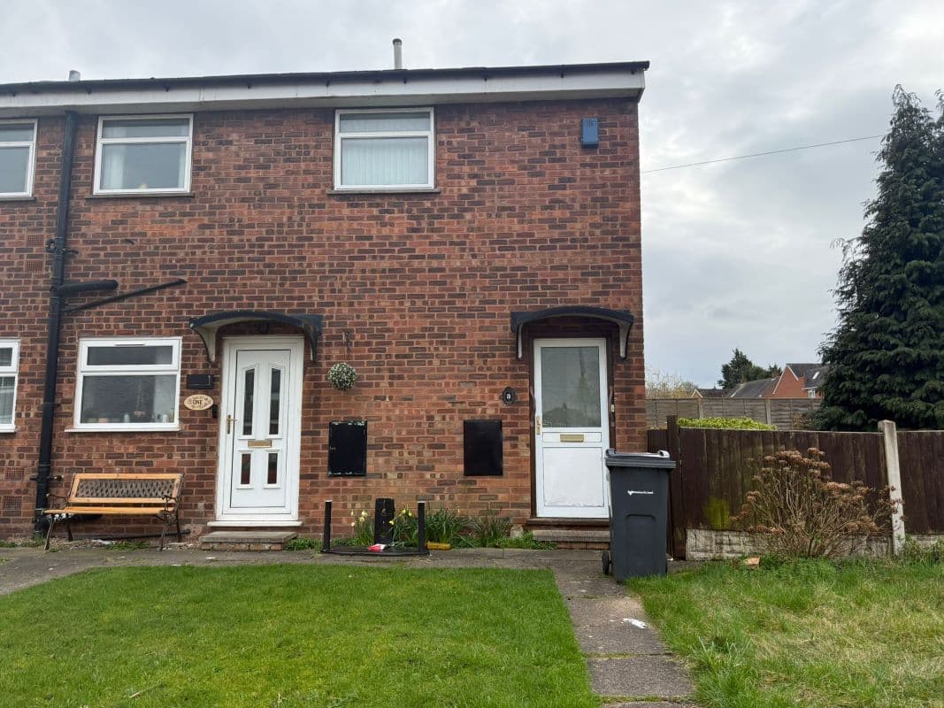 Vacant Leasehold Two Bedroom Maisonette