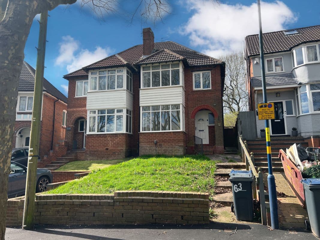 Auction of 3 Bedroom Semi Detached Property