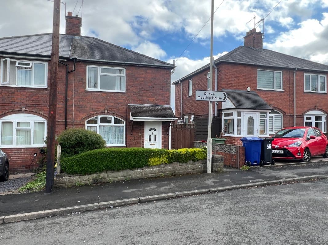 3 Bedroom Semi Detached House in Stourbridge