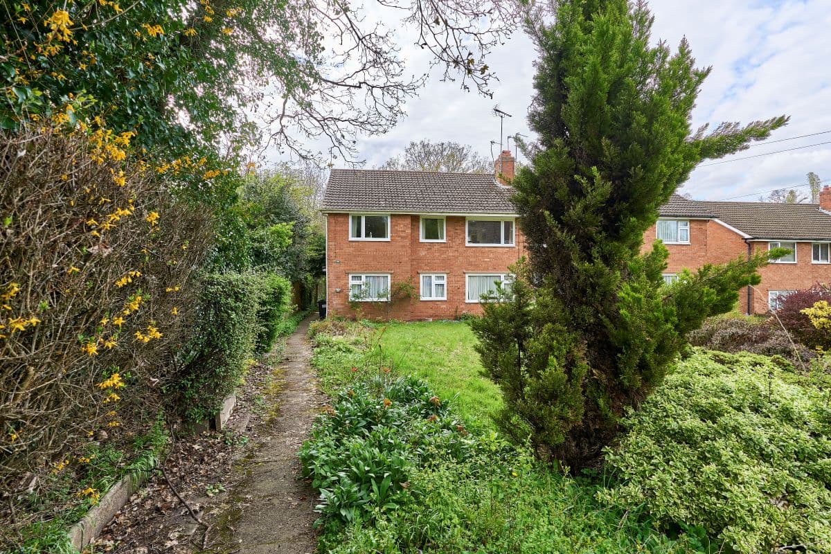 Leasehold Two-Bedroom Maisonette