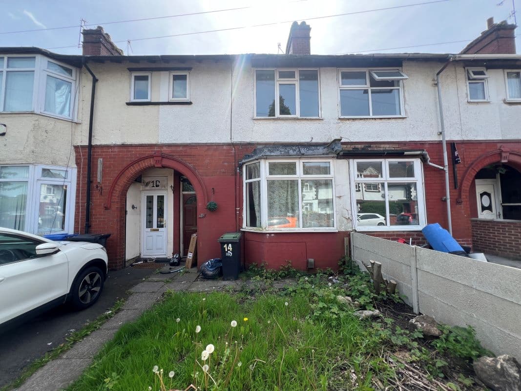 3 bedroom mid terraced house in Stoke on Trent