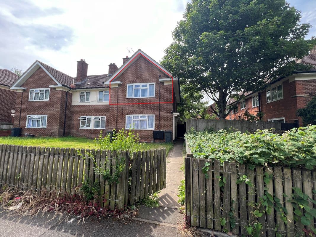 Vacant Two Bedroom Maisonette