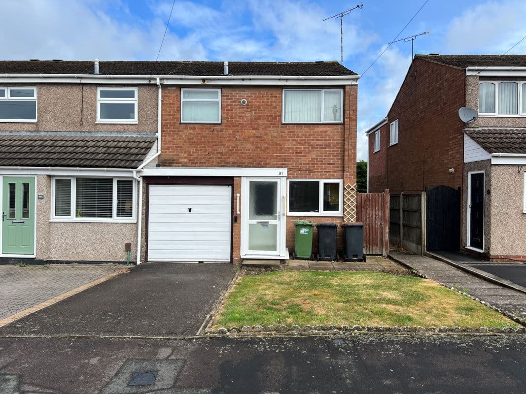 3 Bedroom End Terraced House in Bedworth