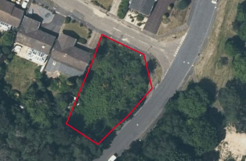 Land Adjacent to 2 Foreland Close