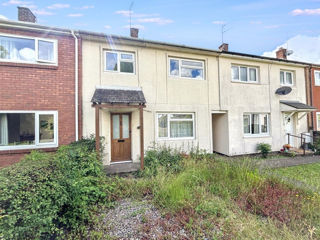 3 bedroom mid terraced house