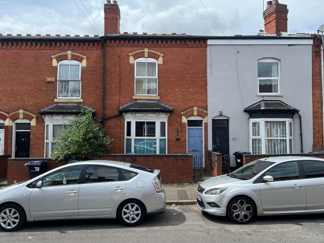 A vacant freehold mid terraced property