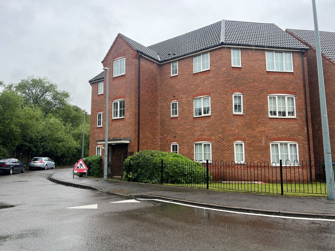 Vacant Leasehold Ground Floor Two Bedroom Flat