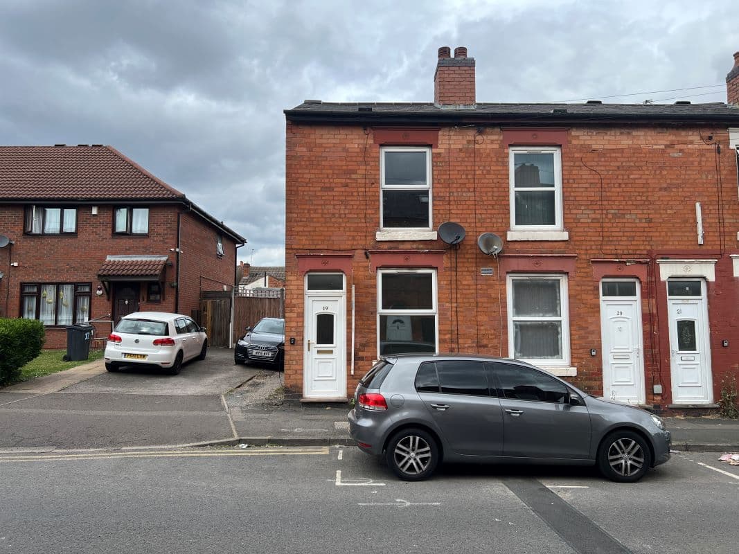 2 bedroom end terraced property in Small Heath