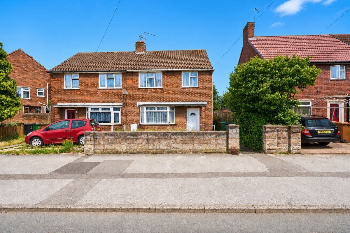 3 Bedroom Semi Detached Property