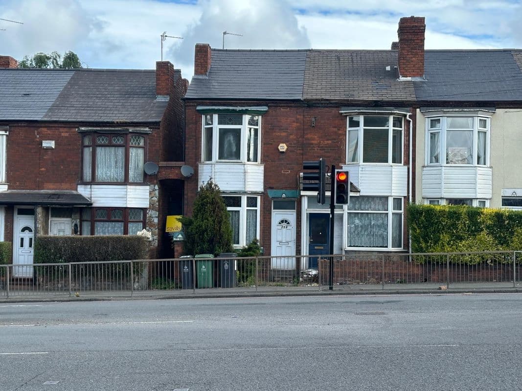 Vacant Freehold End Terraced Property