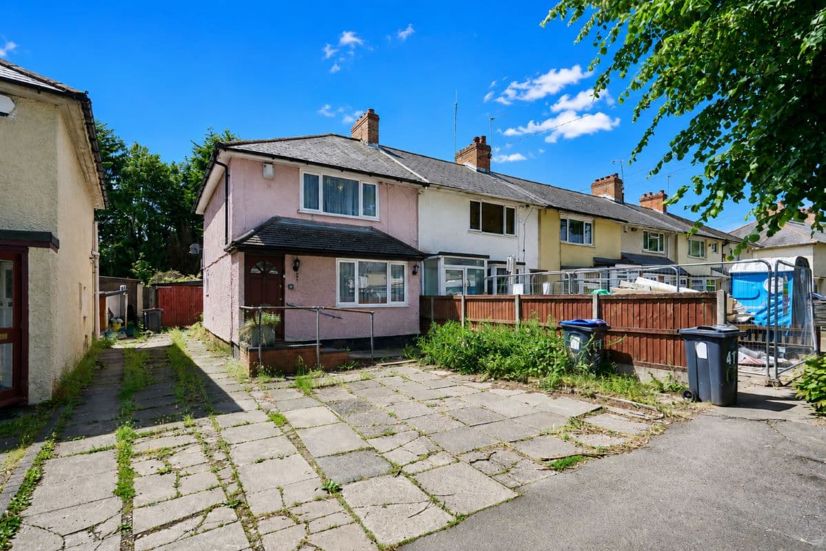 Freehold End Terraced Property