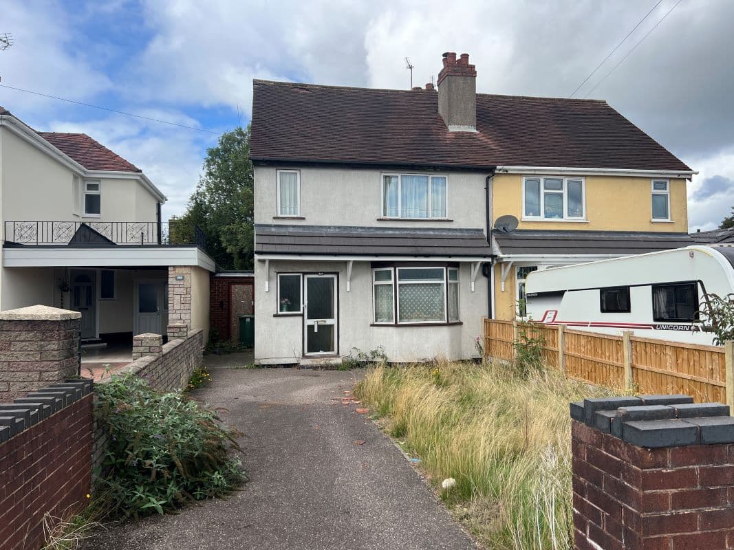2 Bedroom Semi Detached Property