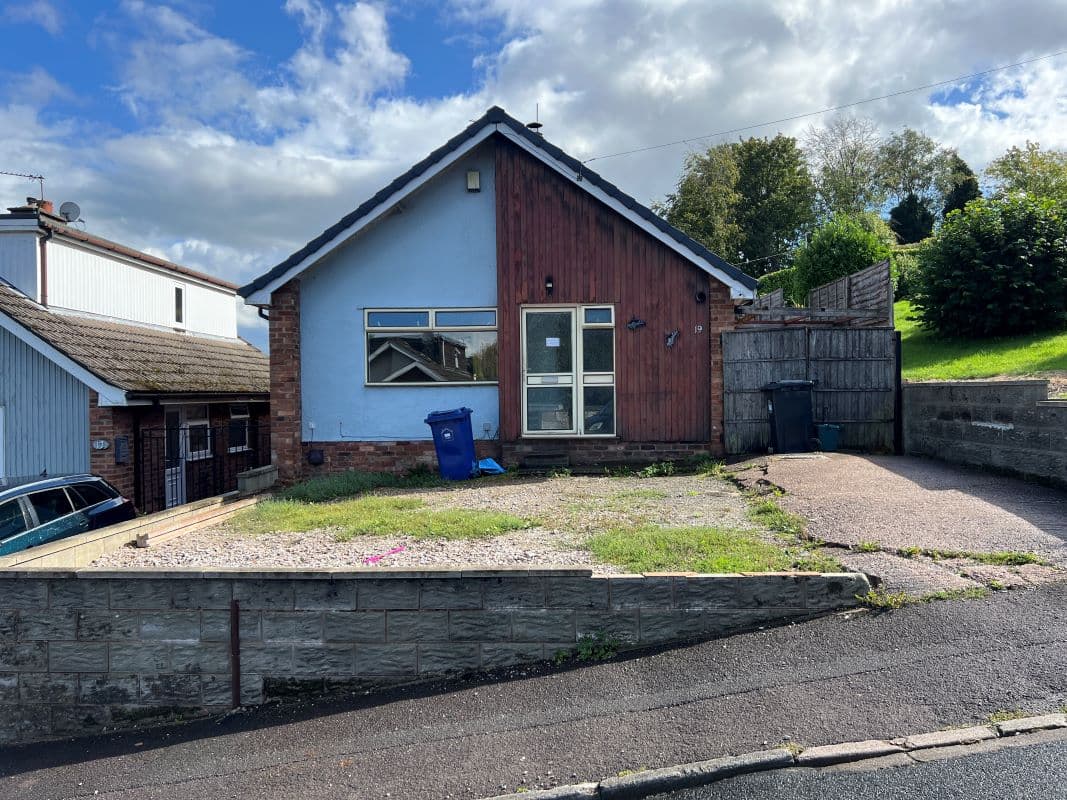 2 bedroom bungalow in Staffordshire