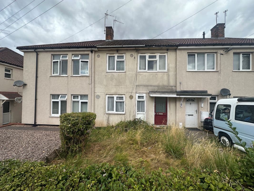 2 Bedroom Mid Terraced Property