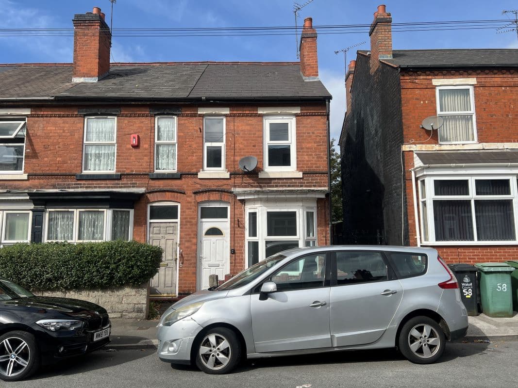 3 bedroom end terraced house in Walsall