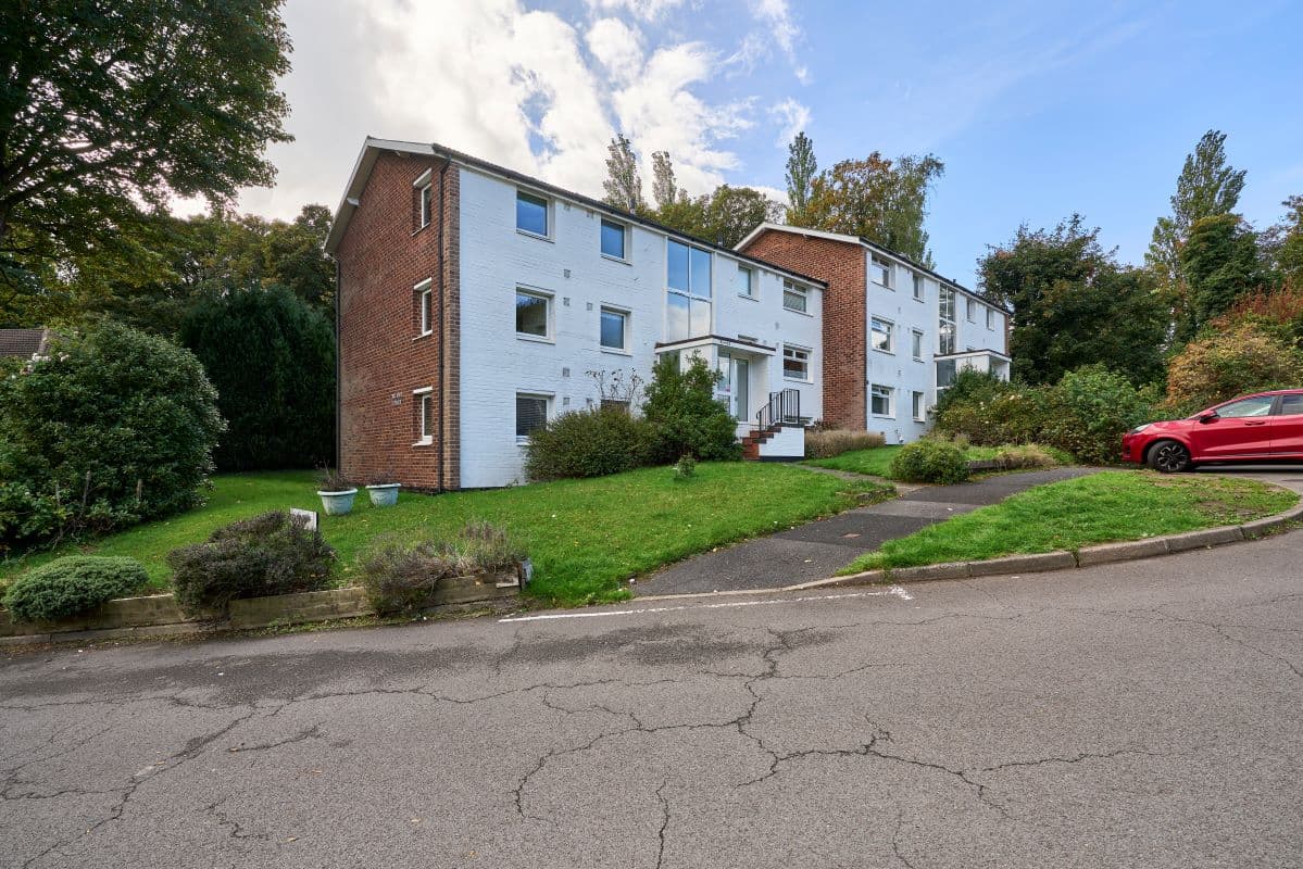 Vacant One Bedroom First Floor Flat