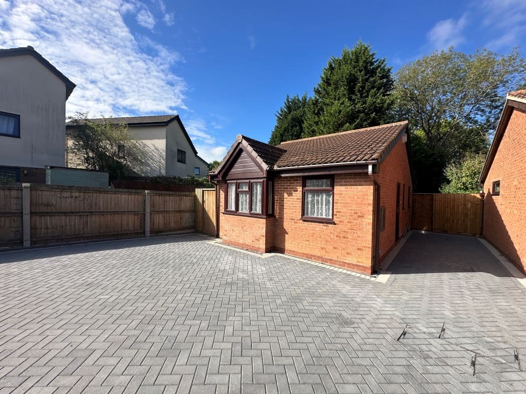 Detached Bungalow in Kings Norton