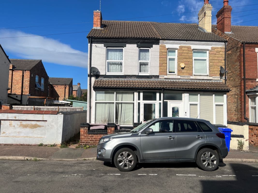 2 bedroom semi detached property in Nottingham