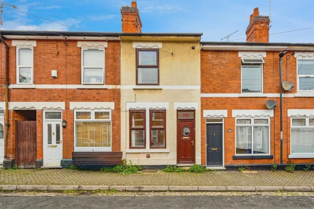 Vacant Freehold Mid Terraced Property