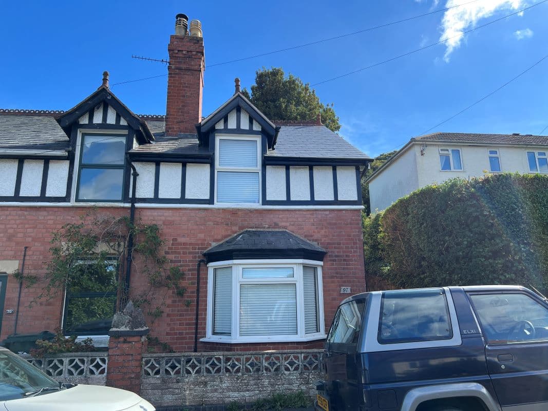 Vacant Freehold End Terraced Property