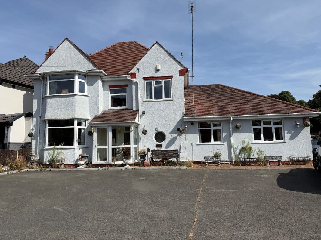 9 Bedroom Detached Property in Sutton Coldfield