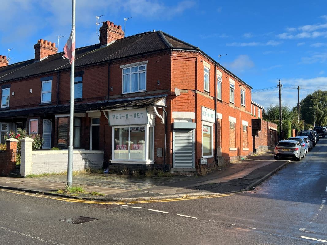 Vacant Freehold Ground Floor Retail Unit