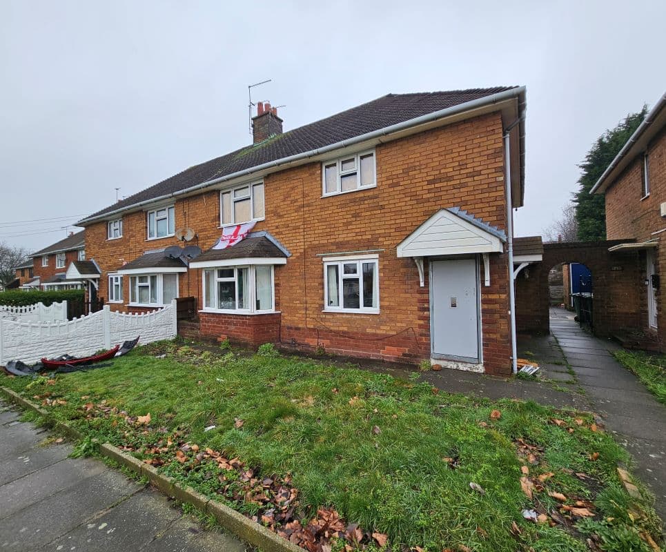 Leasehold Vacant Two Bedroom Maisonette (New 125 Year Lease)