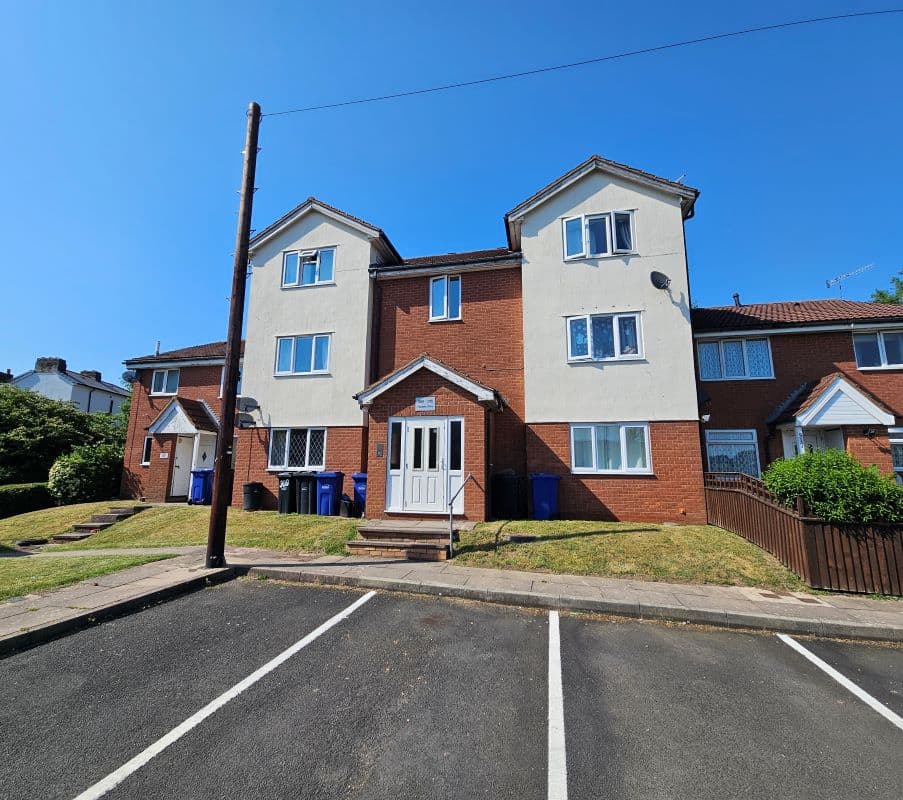 Leasehold Vacant Two Bedroom Flat