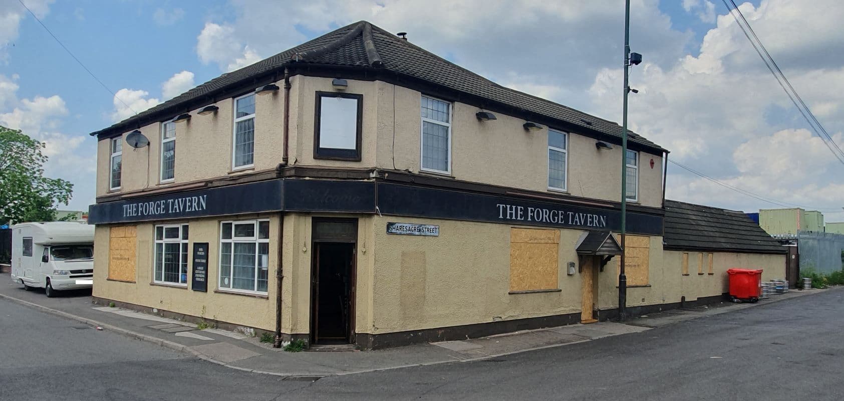 Freehold Vacant Prominently Located Public House with Potential