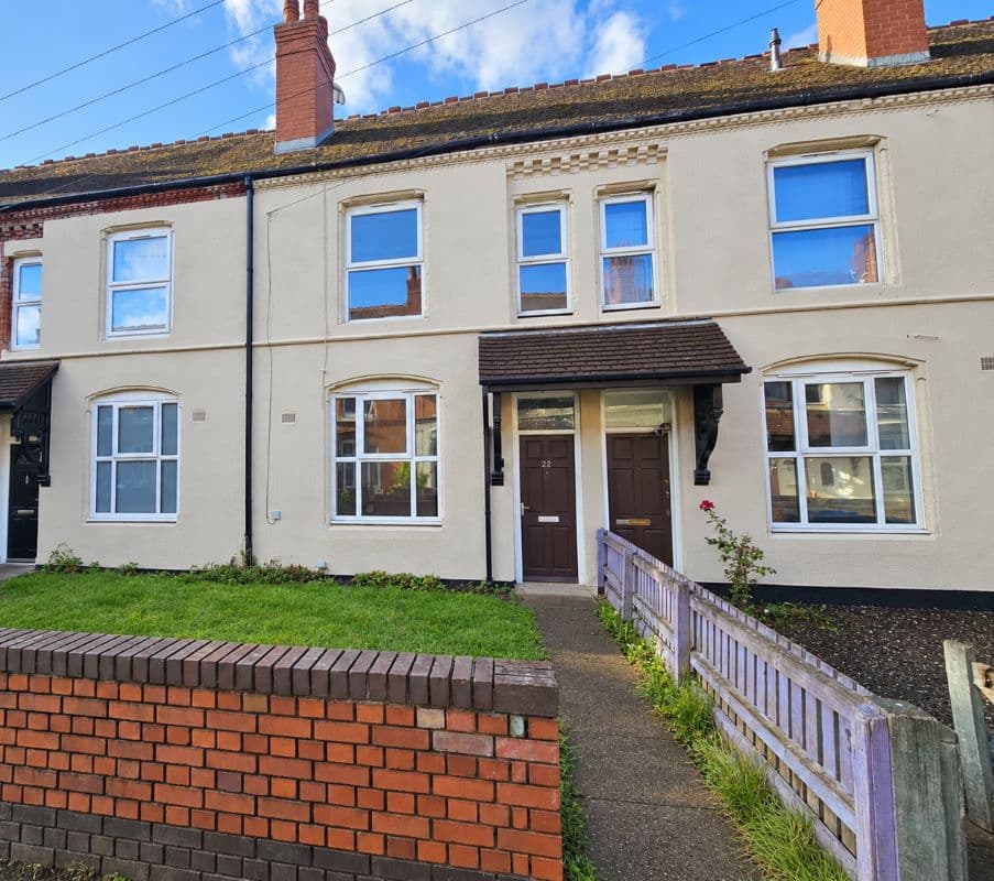 Freehold Vacant Two Bedroom Mid-Terrace House