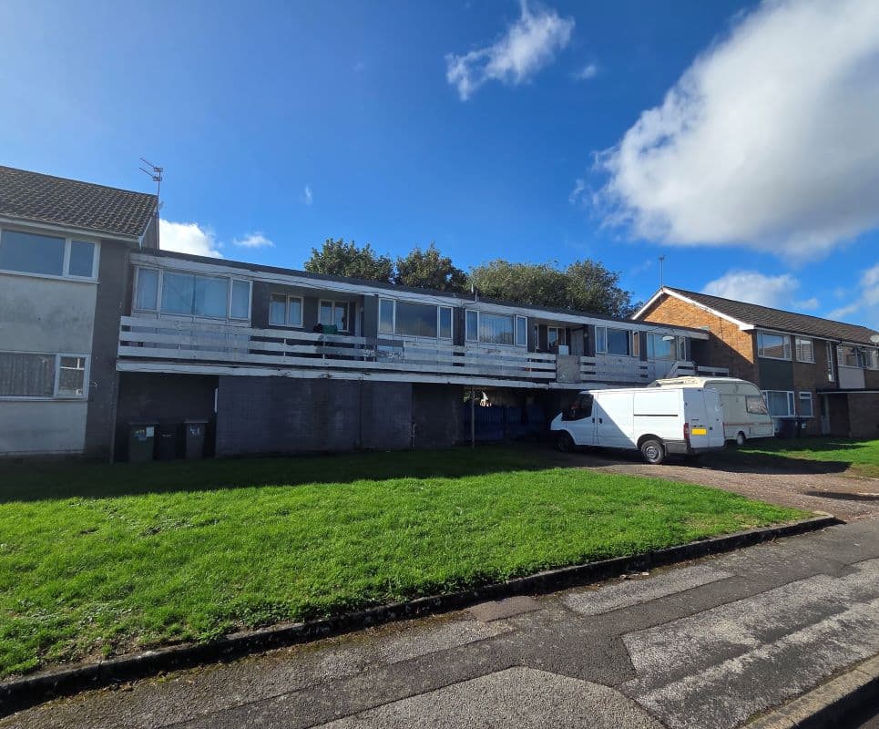 Leasehold Investment Flat Producing £6,000 per annum