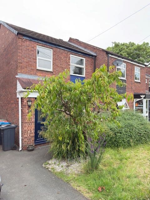 FOR SALE BY AUCTION EXCELLENT OPPORTUNITY TO ACQUIRE BMV THREE BEDROOM SEMI-DETACHED PROPERTY