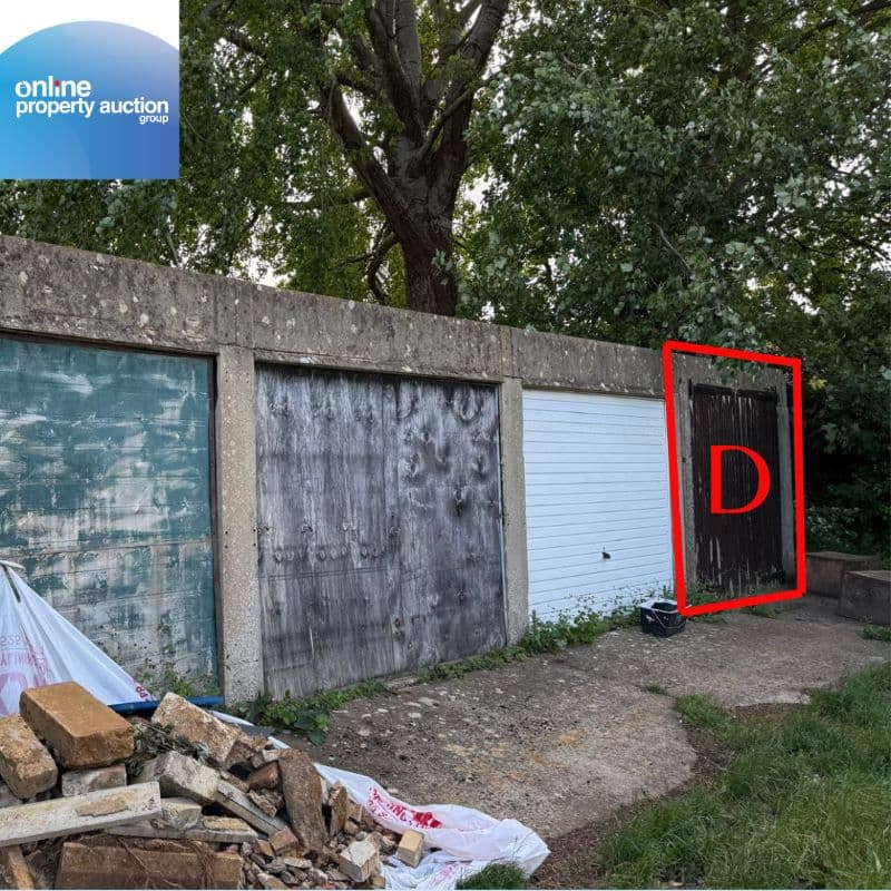 Garage D At Bretch Hill, Banbury, Oxfordshire, OX16 0JQ