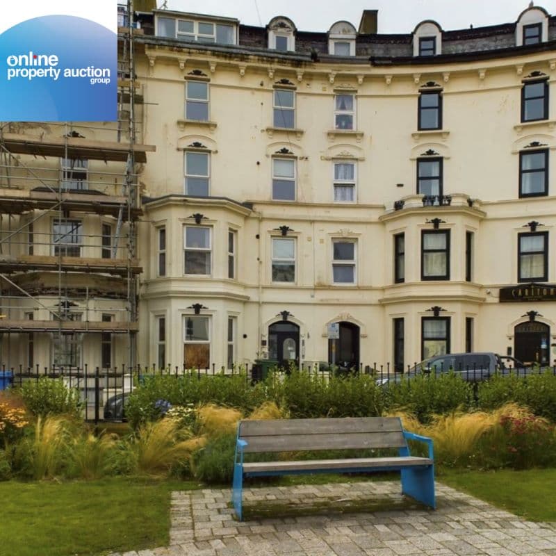 Delightful Two Bedroom Flat in Prestigious Location