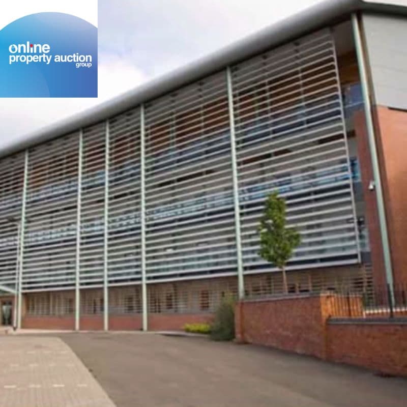 Attractive Two Bedroom Flat at Bishopsgate House