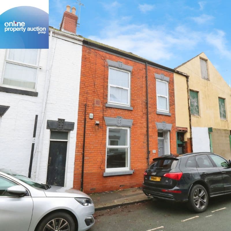 One Bedroom Ground Floor Flat in Need of Modernisation